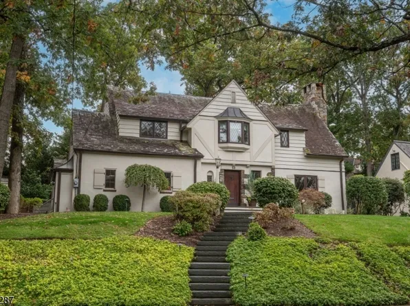 50 Druid Hill Rd, Summit City, NJ 07901