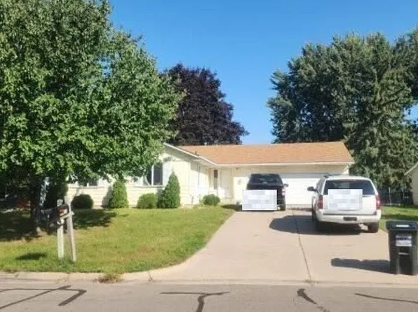 163 Southwind Ln, West Saint Paul, MN 55118