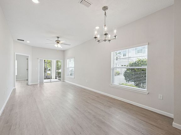 4th image of 2960 Oak Park Way Unit 41