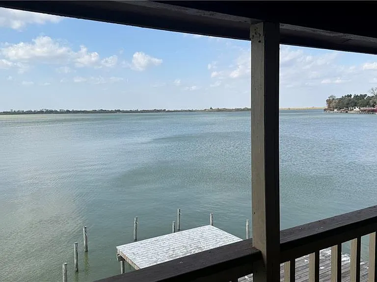 8504 Lago Vista Dr — Photo 20