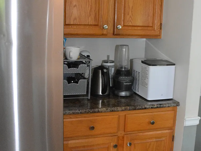 117 Huron Dr — Photo 4
