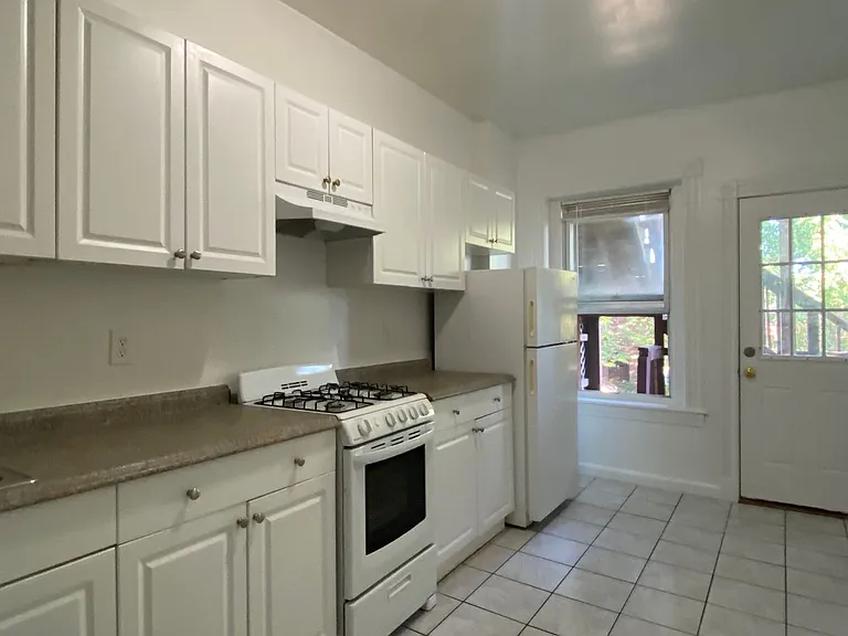 77 Brighton Ave #4 — Photo 34