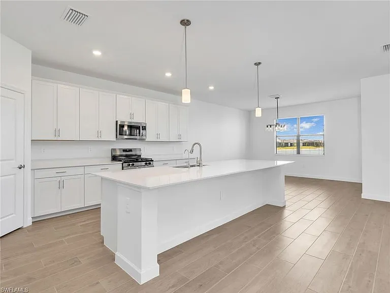21143 Verawood Loop — Photo 11