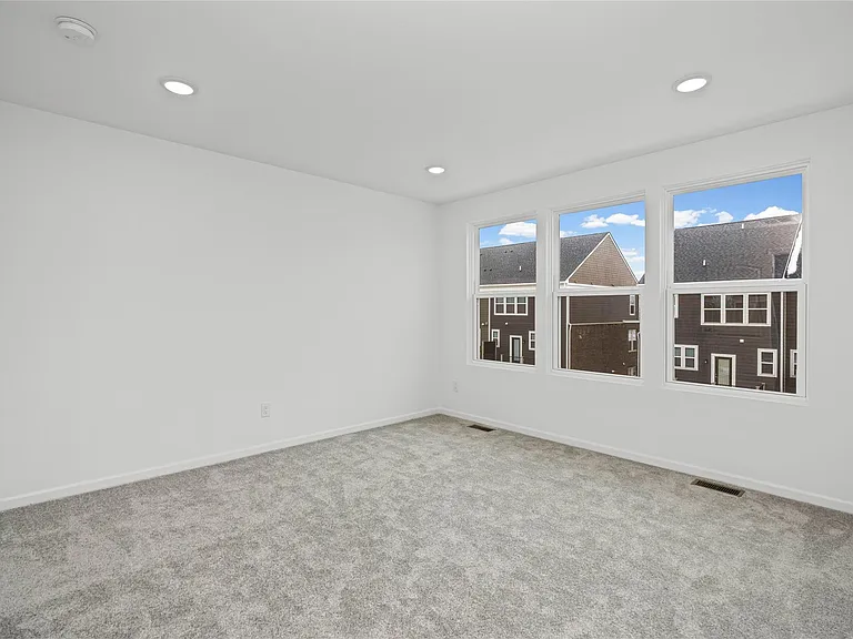 43071 Atwood Ave — Photo 25