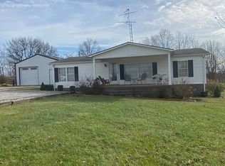 2718 Barbers Mill Rd, Lebanon, KY 40033