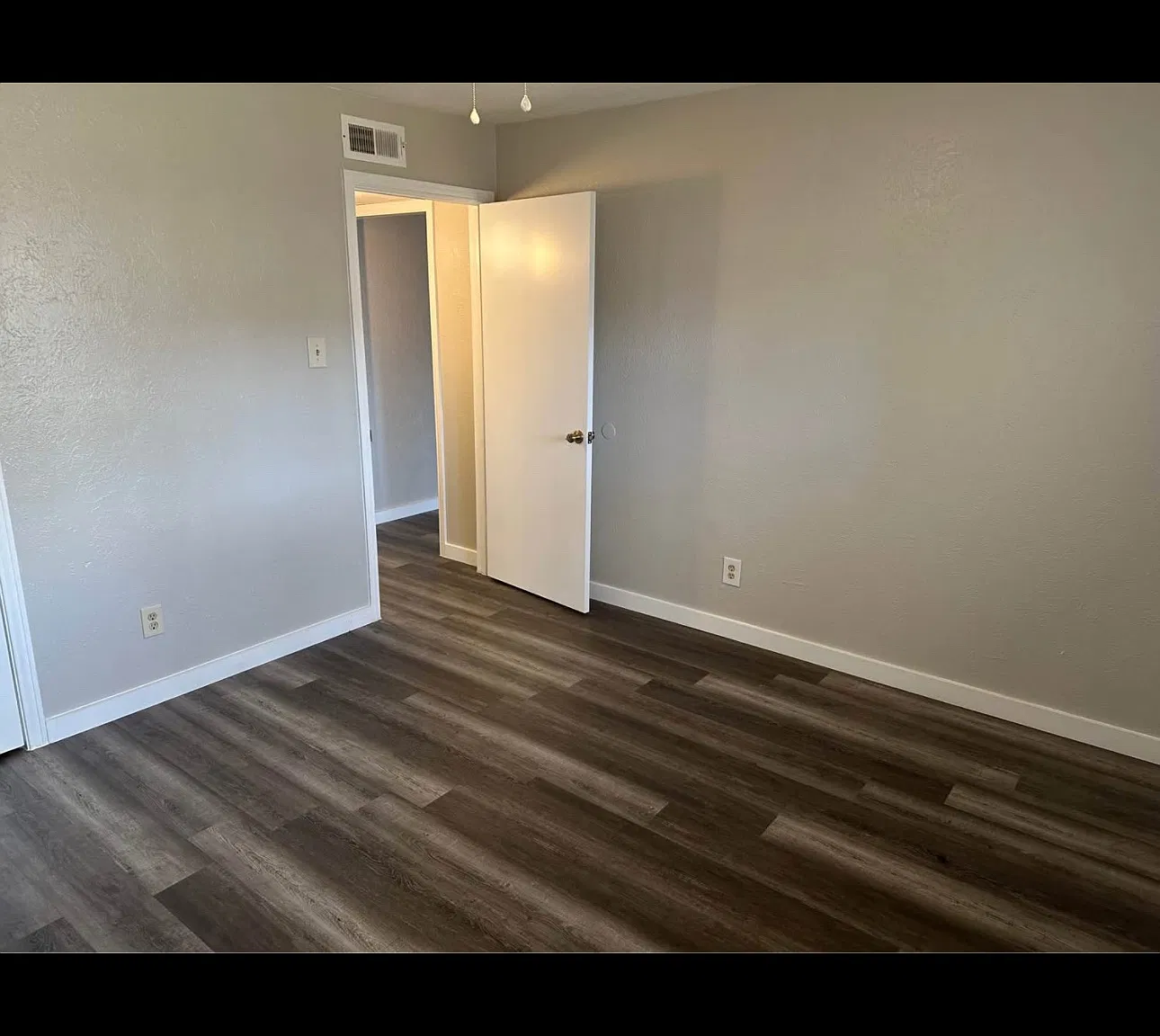 2 bed, 987 sqft, $1,700 — Photo 4