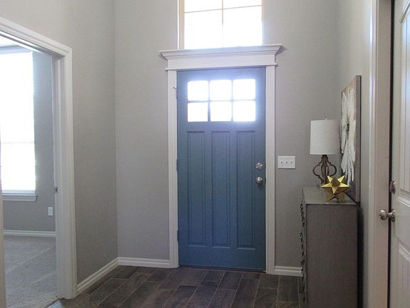 3rd image of 8205 NW 160th St
