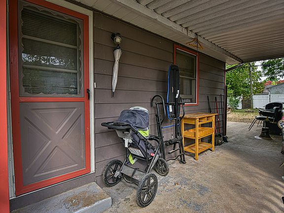 4th image of 505 E Southern Dr