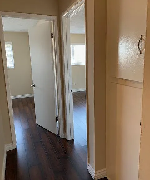 hall looking into both bedrooms