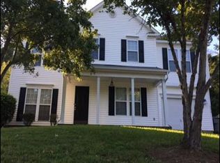 9910 Northwoods Forest Dr, Charlotte, NC 28214