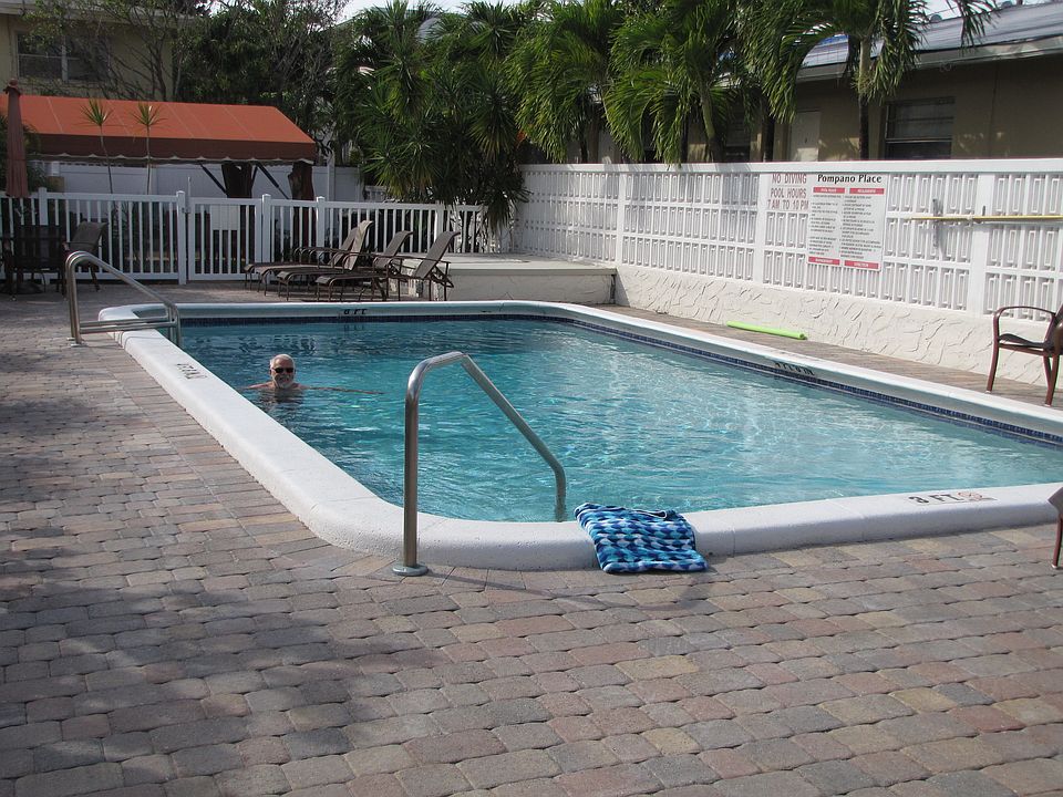 1st image of 221 SE 9th Ave #201