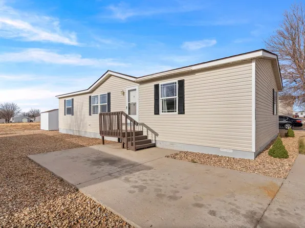 3324 Coyote Ln, Evans, CO 80620