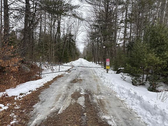 3rd image of 465 Powers Road