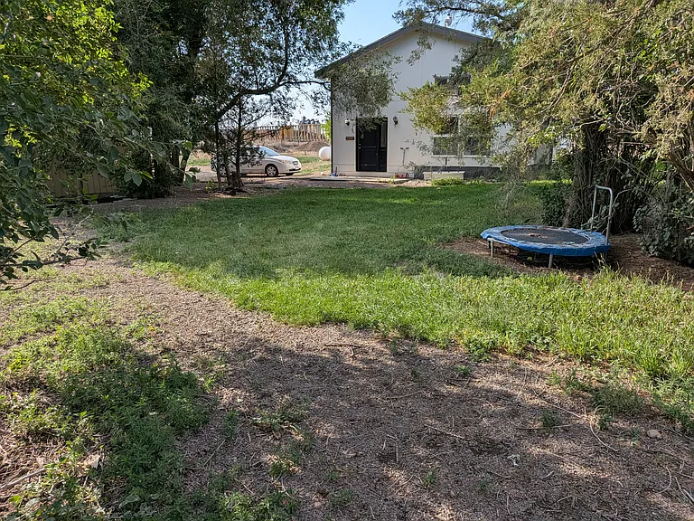 3617 W F St — Photo 21