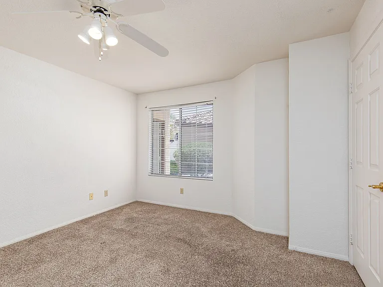 7281 Vista Bonita Dr — Photo 15