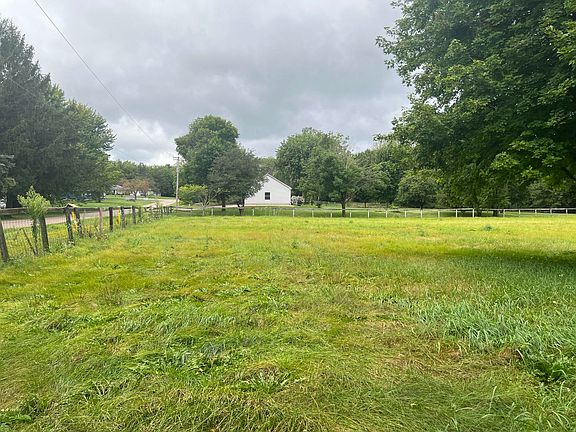 3rd image of 15110 Walsh Dr