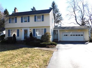 265 Wyndale Rd, Rochester, NY 14617