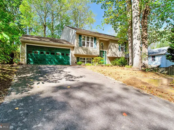 842 Steer Horn Ln, Lusby, MD 20657