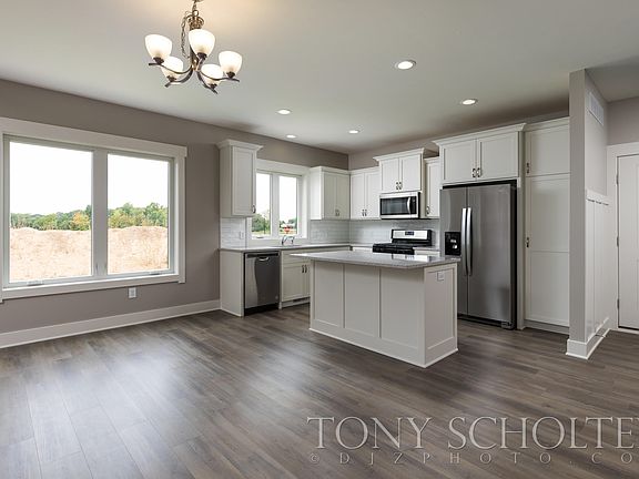 4th image of 870 Harper Woods Dr SW #19