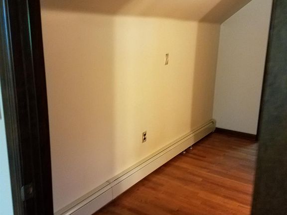 5th image of 6 S Middlebush Rd