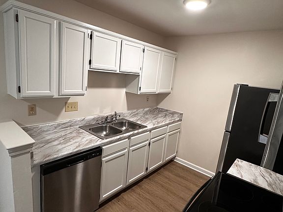 4th image of 605 Rasco Rd E