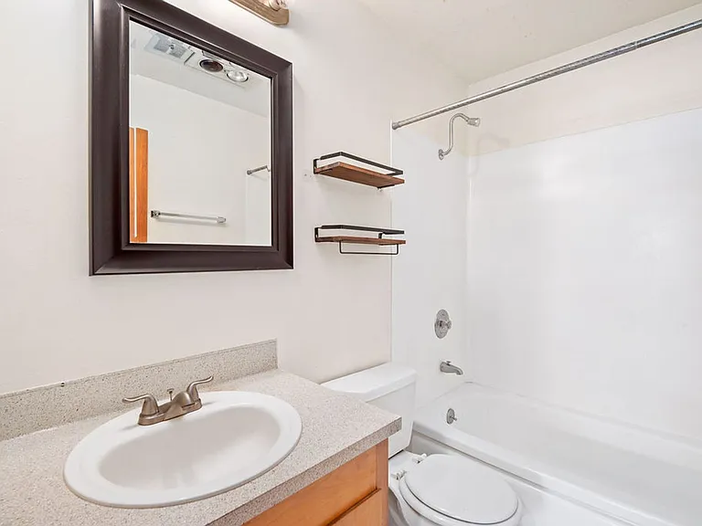 Pet-Friendly Roosevelt Retreat with Modern Kitchen | 6113 Apartments — Photo 19