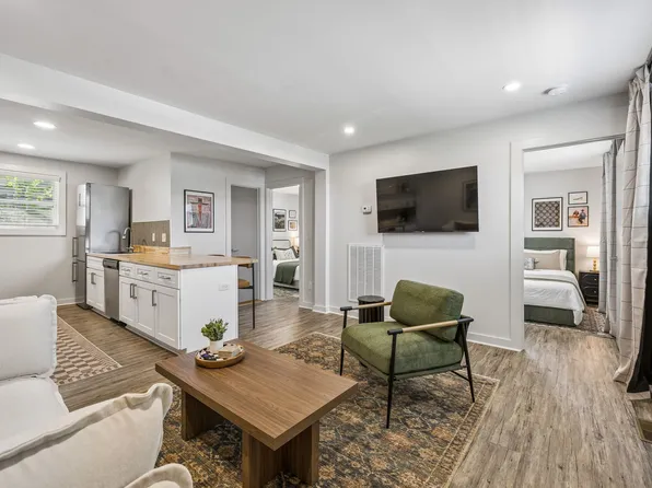 602 40th Ave N #1, Nashville, TN 37209