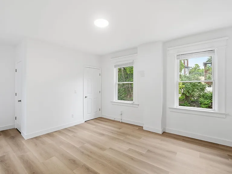 568 Hale Ave — Photo 52