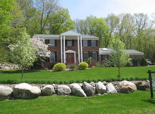 20 Hosking Way, Ramsey, NJ 07446