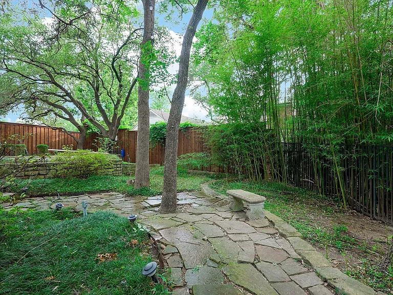 6507 Clubhouse Cir — Photo 44