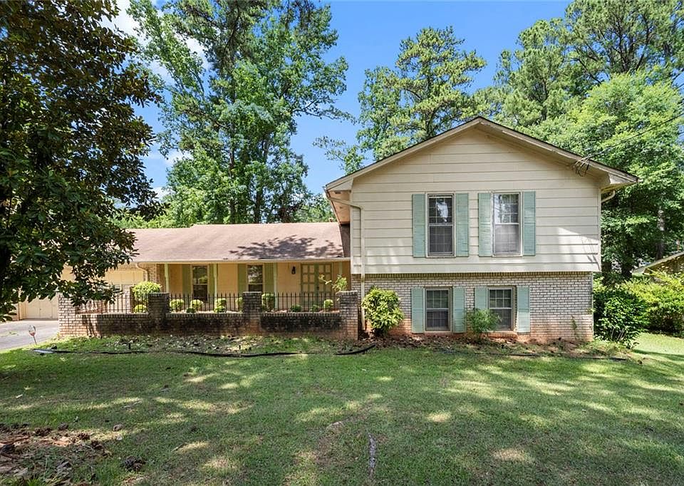 1st image of 4000 Pinehurst Pl