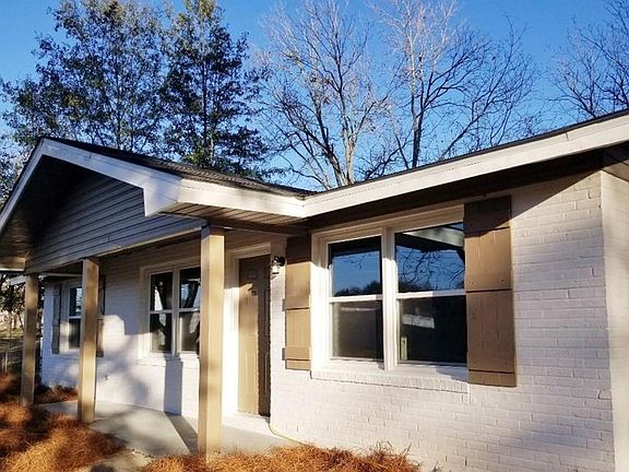 2nd image of 601 Dogwood Trl