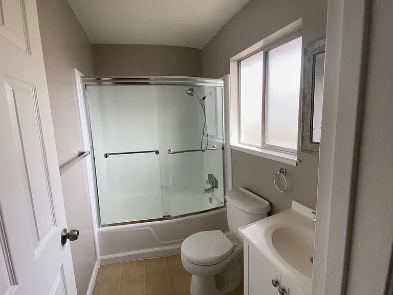 1601 Ontario Dr #7 — Photo 13