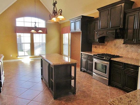 4th image of 3590 Canyon Ln