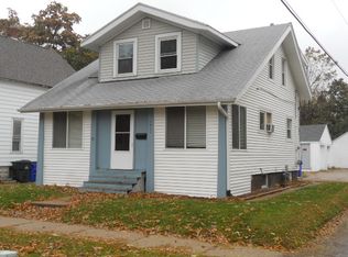 1411 1st St SW, Cedar Rapids, IA 52404