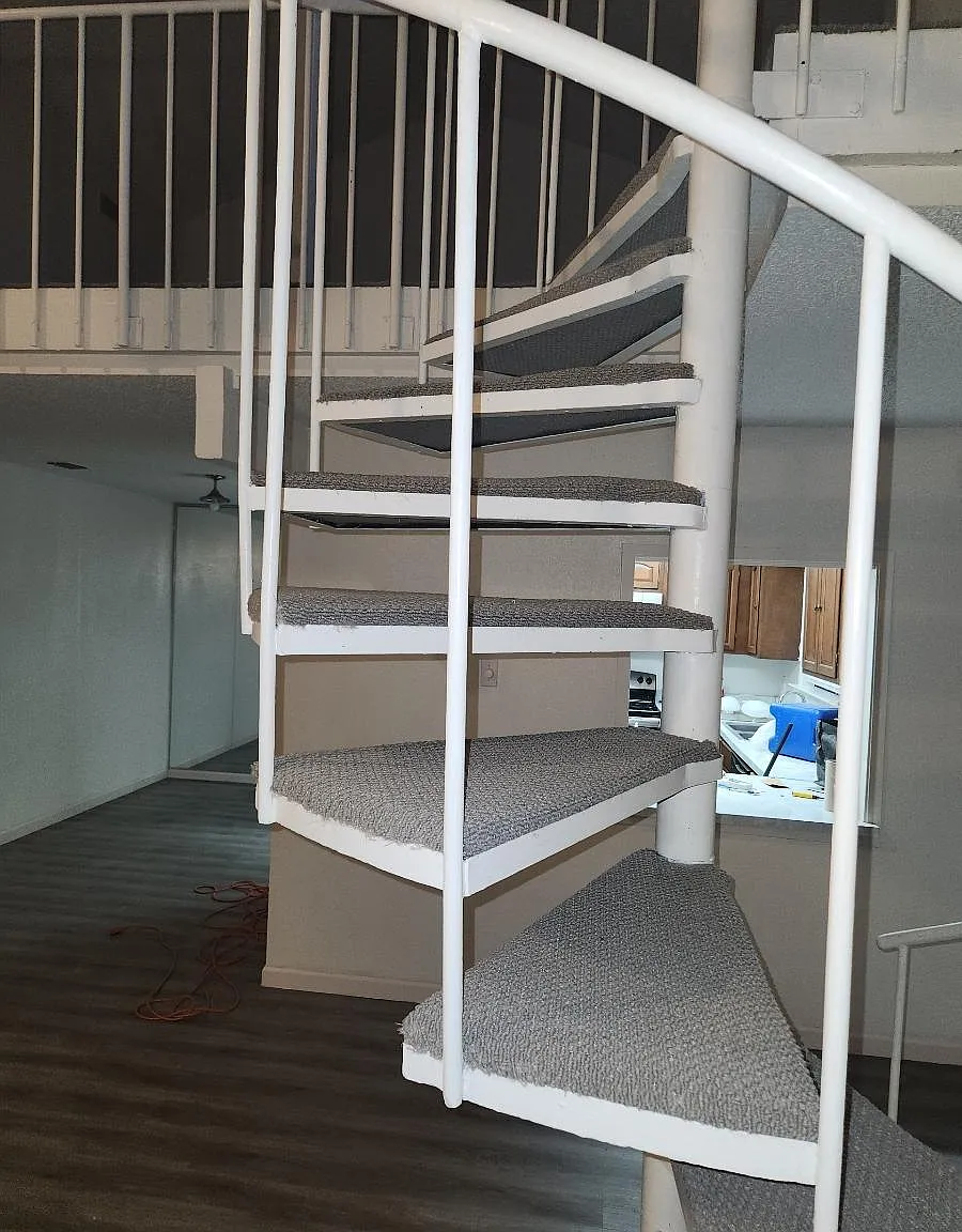 9002 Emberglow Ln — Photo 2