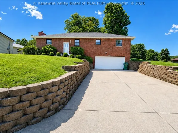 2029 Mount Vernon Rd, Hurricane, WV 25526