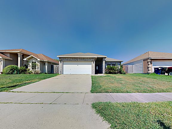 2nd image of 3002 Alta Gigonella St