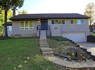 39 Hanley Downs, Saint Louis, MO 63117