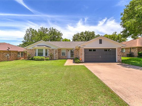 2nd image of 10173 Stoneleigh Dr