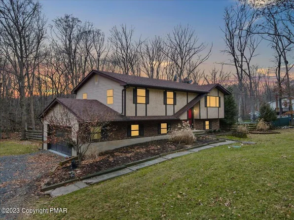 298 Whispering Hills Dr, East Stroudsburg, PA 18301