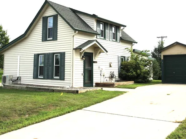 119 Oak St S, Sauk Centre, MN 56378