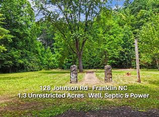 128 Johnson Rd, Franklin, NC 28734