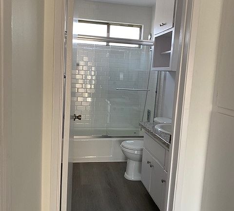 5th image of 1335 N Detroit St APT 303