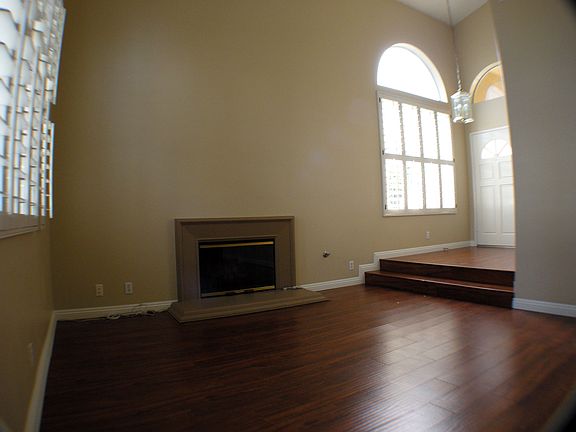 5th image of 14709 Bordeaux Ln