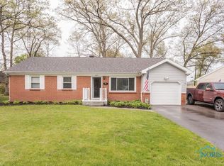6614 Charlesgate Rd, Sylvania, OH 43560