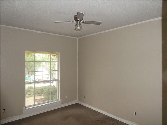 3rd image of 115 Kaena Ln
