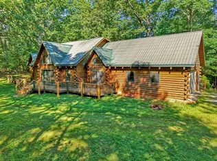 45 Wolf Creek Rd, Mineral Bluff, GA 30559