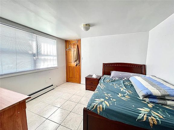5th image of 33 Avenue X