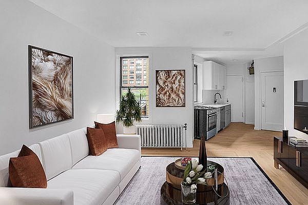 1st image of 700 W End Ave APT 5A